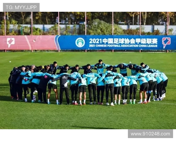 上海足球队在足球战术排行榜中荣登第十名展现出强劲实力与潜力