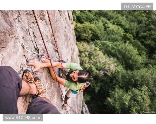 深圳攀岩队状态分析与发展前景探讨攀岩运动的魅力与挑战