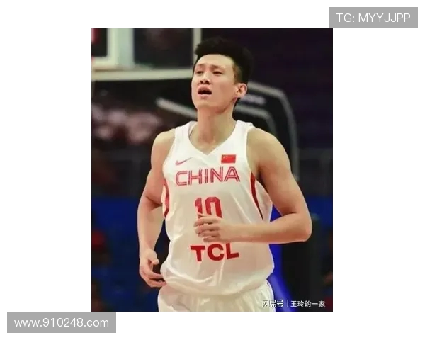 周鹏:从篮球场上的拼搏者到生活中的奋斗榜样,激励无数年轻人追逐梦想 周鹏:从篮球场上的拼搏者到生活中的奋斗榜样,激励无数年轻人追逐梦想