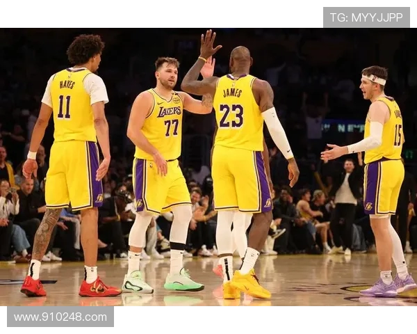 火箭队与马刺队季前赛精彩对决回顾及赛后分析 火箭队与马刺队季前赛精彩对决回顾及赛后分析