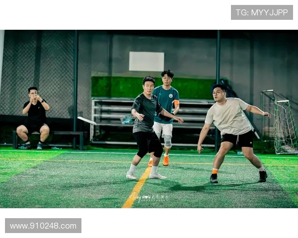 飞盘战术解析：杭州飞盘队如何构建高效反击体系与战术配合