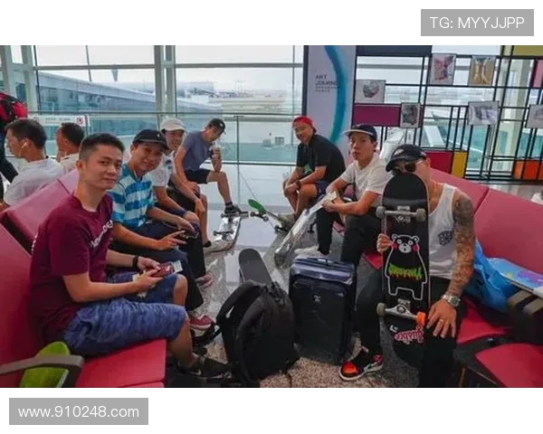 南京滑板队团队协作引发热议滑板文化的碰撞与反思