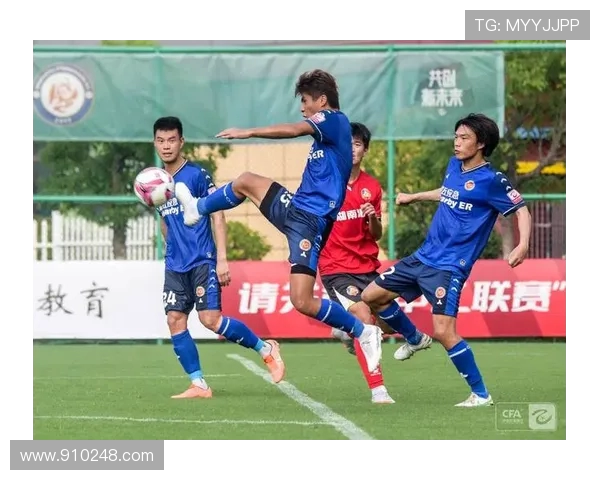 武汉足球队心理素质揭秘：如何在赛场上展现强大内心与团队精神